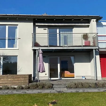 Fewo Luxus Wohnung Im Eigenen Ferienhaus, 120 Qm, Naehe Regensburg Mit Balkon, Terrasse & Garten, Gute Zuganbindung Laber Exterior foto