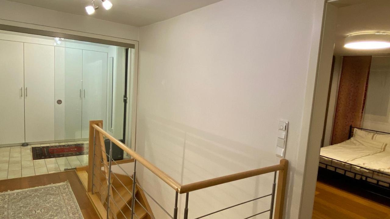 Luxus Im Eigenen Ferienhaus, 120 Qm, Naehe Regensburg Mit Balkon, Terrasse & Garten, Gute Zuganbindung Apartment *
