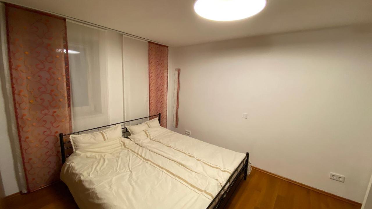 Luxus Im Eigenen Ferienhaus, 120 Qm, Naehe Regensburg Mit Balkon, Terrasse & Garten, Gute Zuganbindung Laber