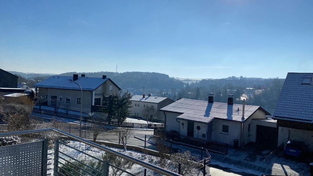 Luxus Im Eigenen Ferienhaus, 120 Qm, Naehe Regensburg Mit Balkon, Terrasse & Garten, Gute Zuganbindung Apartment *